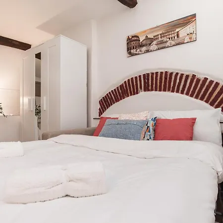Pieno Centro A 5 Min Acquario Apartment *