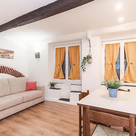 Pieno Centro A 5 Min Acquario Apartamento